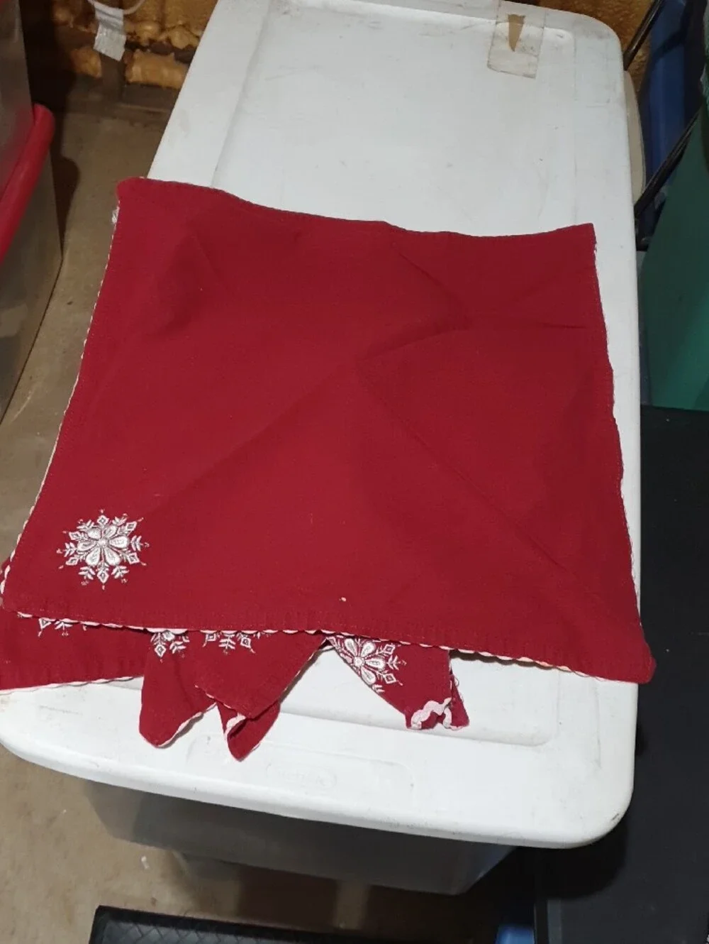 Red Snowman Holiday Table Accent Napkins & Potholders - Festive Winter Placemat